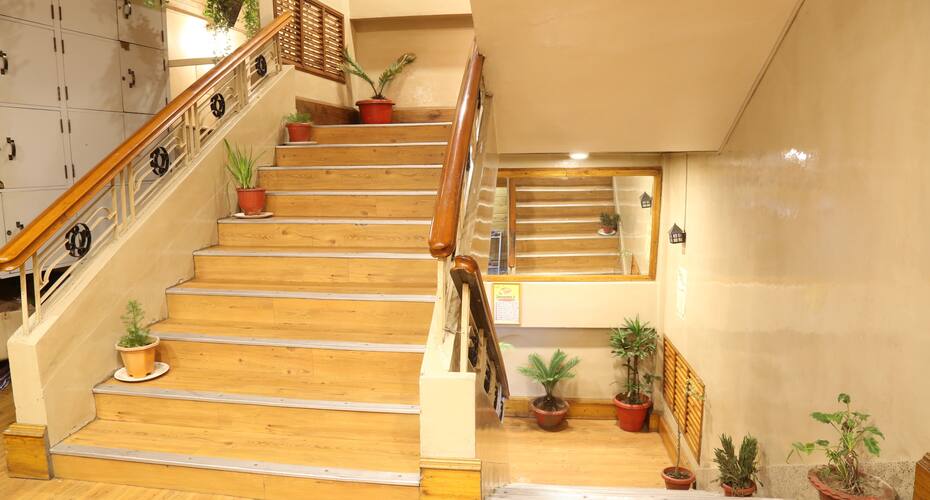 Hotel Broadway, Shillong 4